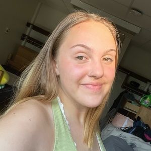 Meet your Posher, Alexandria